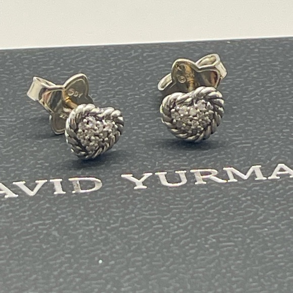 David Yurman Petite Pave Heart Earrings with Diamonds - Picture 9 of 12